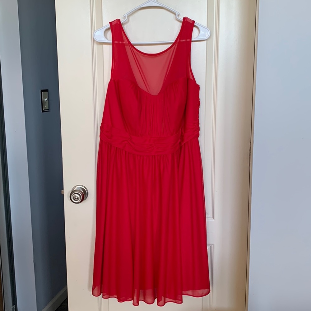 Red David's Bridal Formal Illusion Sweetheart Neckline Short Mesh